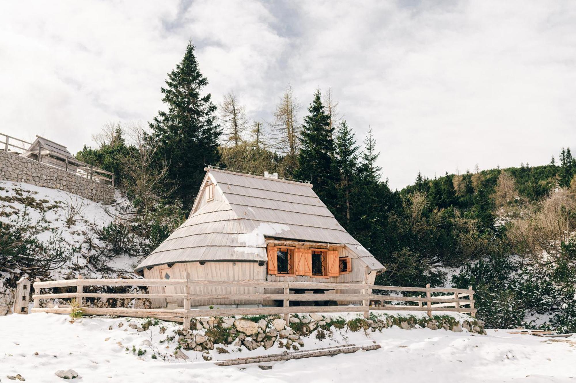 Chalet Lepenatka With Sauna - I Feel Alps Stahovica Buitenkant foto